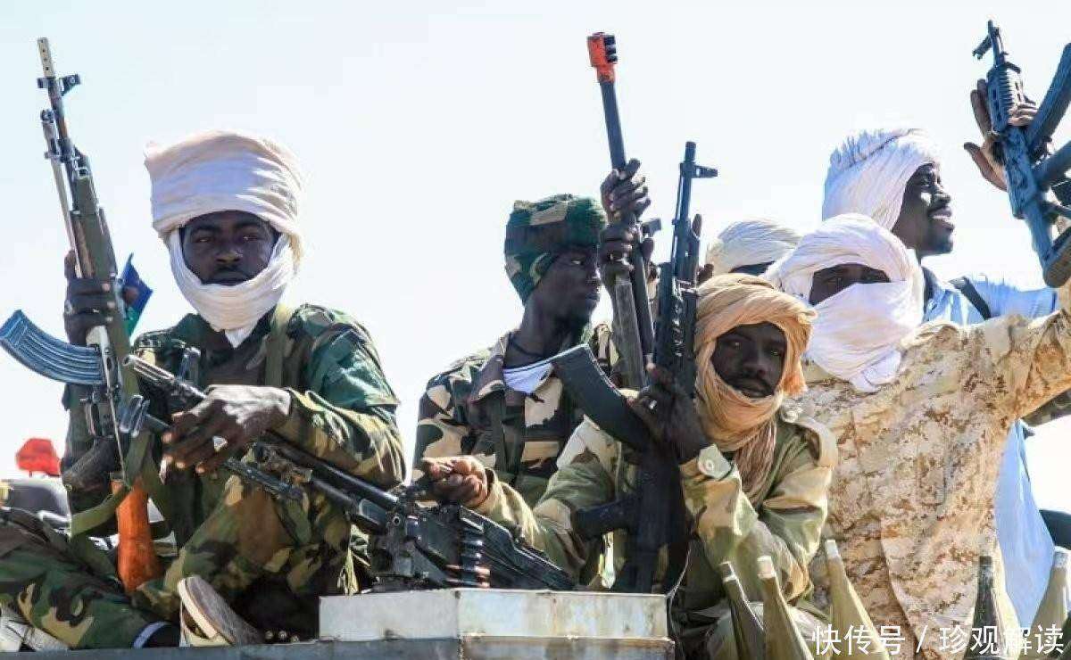 战一触即发30架国产K8攻击机出动教训数万叛军AG凯发K8国际阿拉伯民兵屠城暴行震惊各方大(图2) 战一触即发30架国产K8攻击机出动教训数万叛军AG凯发K8国际阿拉伯民兵屠城暴行震惊各方大(图2)